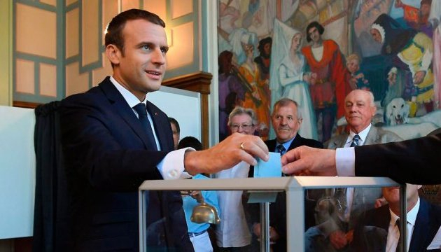 У Франції партія Макрона офіційно здобула перемогу на виборах