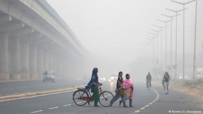 В столиці Індії закривають школи через сильний смог 