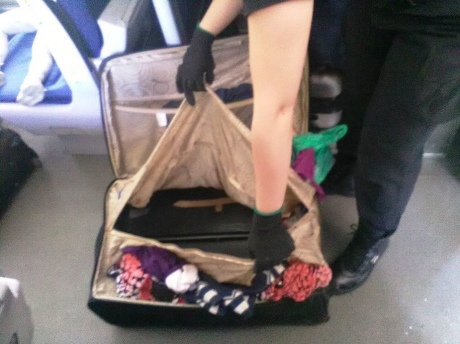 Українка намагалась провезти в Польщу 8-річного сина у валізі 