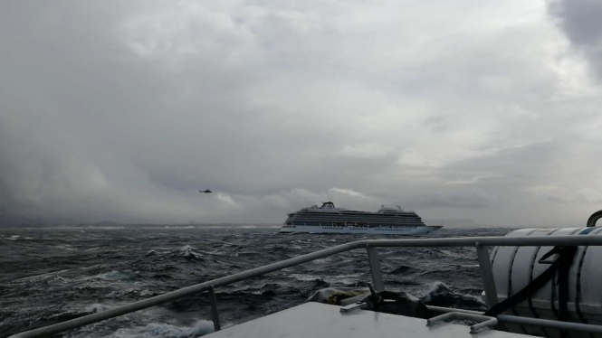 У берегов Норвегии затонул круизный лайнер