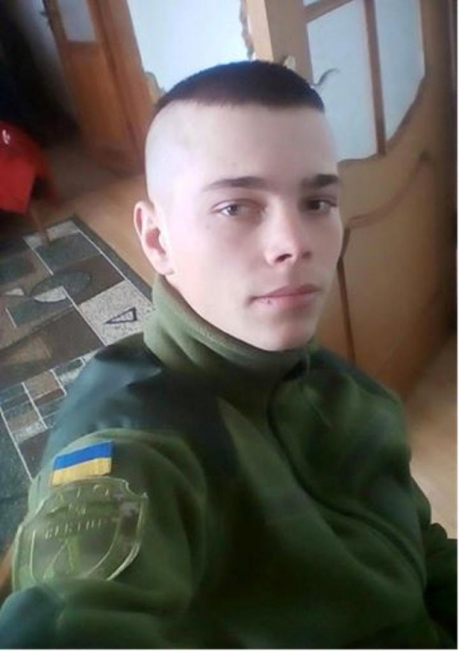 На Донбасі загинув 18-річний юнак-доброволець