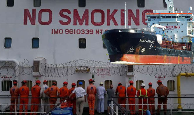 16 українських моряків заарештували у Нігерії за незаконну торгівлю паливом

