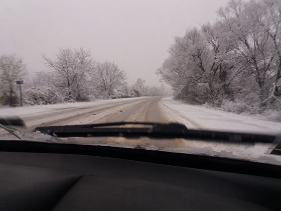На заході України через снігопад обмежують рух транспорту
