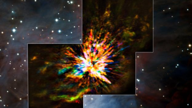 Астрономы сфотографировали взрыв от столкновения звезд, который произошел 500 лет назад