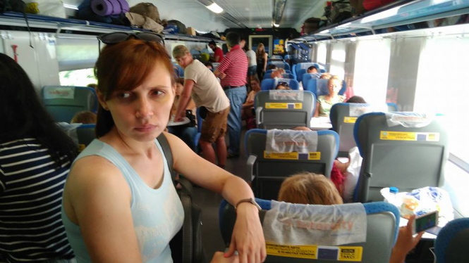 Пассажиры поезда Одесса-Дарница ехали стоя из-за нехватки вагонов
