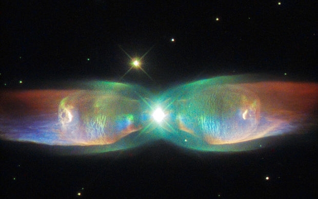 Hubble сфотографував крила 