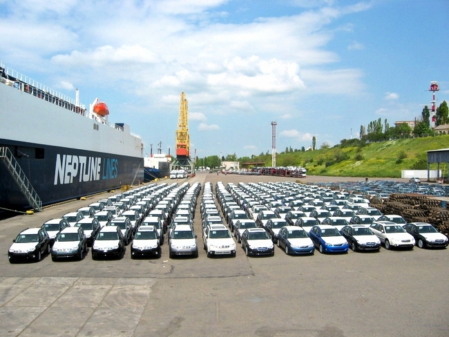 В Україні зросли продажі нових легкових авто