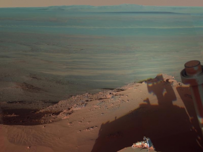 Марсохід надіслав видовищні знімки Червоної планети