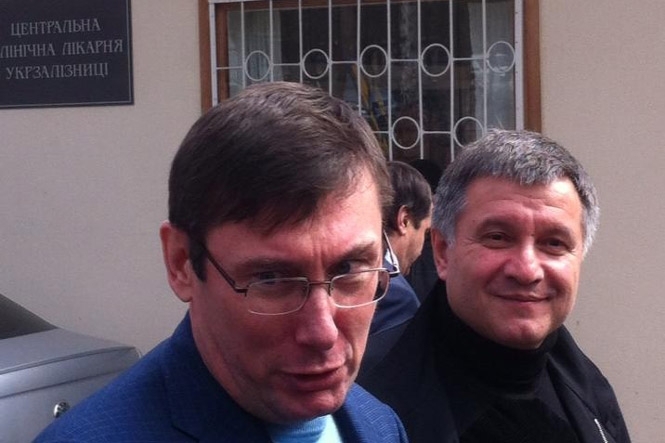 Луценко не зміг побачити Тимошенко, але каже, що вона не зламається