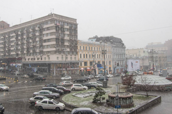 До кінця доби в Києві прогнозують шість сантиметрів снігу