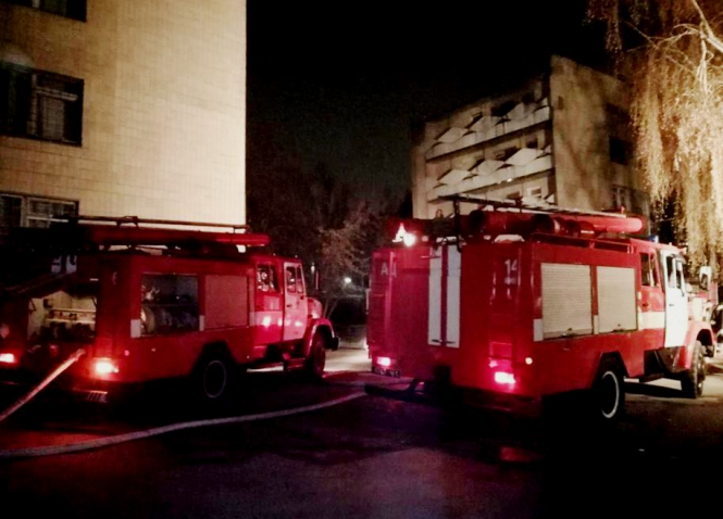 На Київщині під час пожежі загинули двоє дорослих і дитина 
