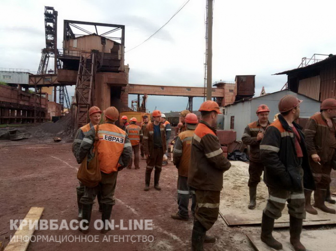 Забастовка шахтеров в Кривом Роге: горняки одной из шахт вышли на поверхность