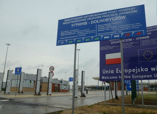 Польша не желает продолжать работу пешеходного пункта пропуска Угринов-Долгобичув