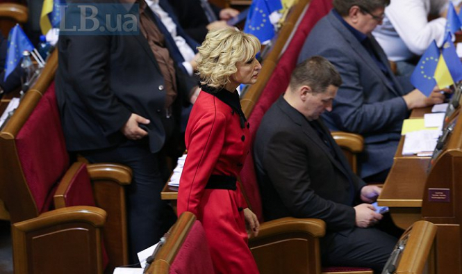 Ірина Луценко йде у відставку з посади представниці Порошенка в парламенті