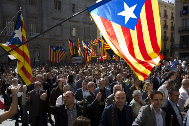 Испанские силовики конфисковали 2,5 млн бюллетеней референдума в Каталонии