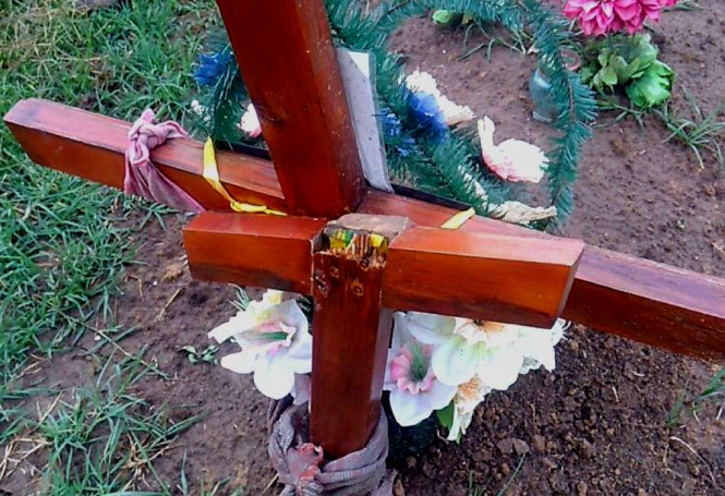 П'яний підліток на Одещині зруйнував 54 могильні хрести