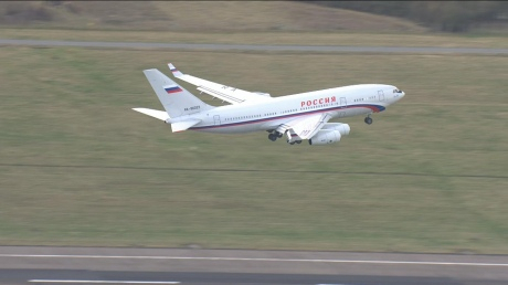 Російські дипломати повертались до РФ літаком, що фігурує у справі про контрабанду кокаїну