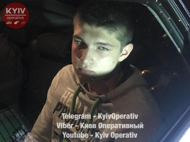 Синові Попова повідомили про підозру в розбої