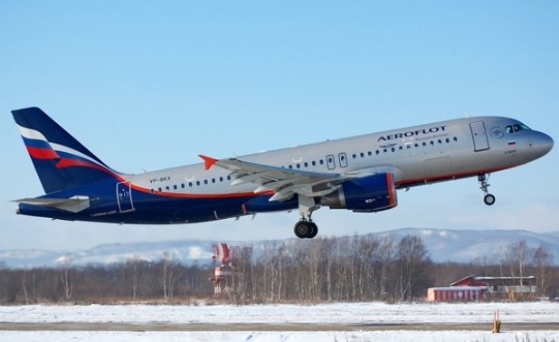 Украина разрешила транзит российских самолетов, но без оружия