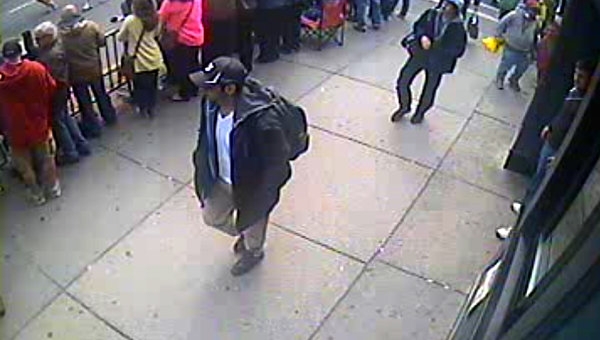 ФБР оприлюднило фотографії та відео з підозрюваними у бостонському теракті