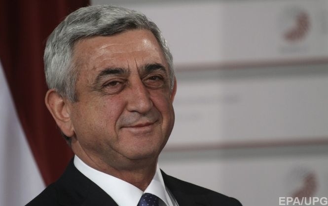 Правительство Армении ушло в отставку, оппозиция требует внеочередные выборы