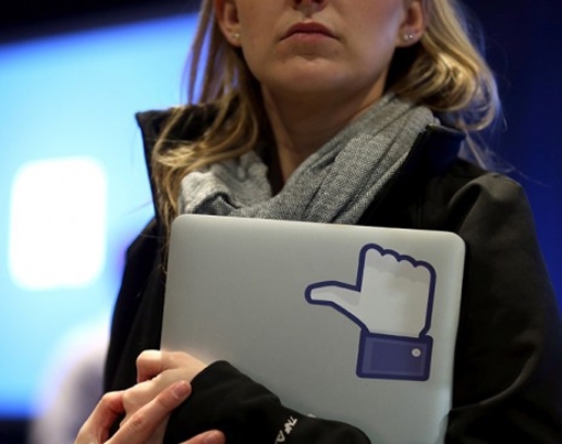Facebook хоче передавати історію рекламодавцям. Як цього не допустити?