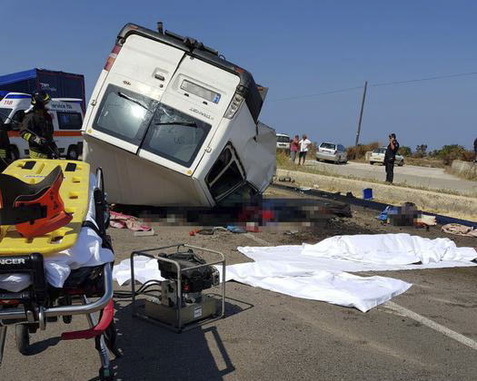 В Италии перевернулся автобус: 11 погибших