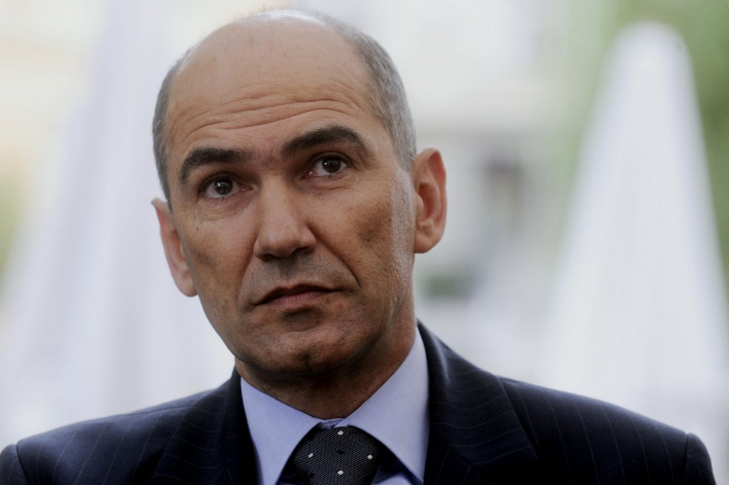 Лідера правої партії Словенії засудили до умовного ув'язнення за твіт з образою журналісток