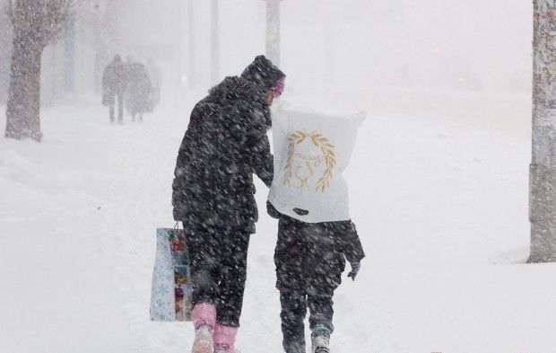 Україну атакуватимуть два циклони: в неділю снігом засипле сім областей