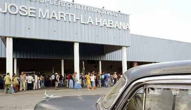 Куба скасувала візи на виїзд громадян за кордон