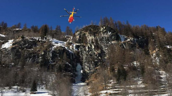 Во французских Альпах сошла лавина: пострадали многие туристы
