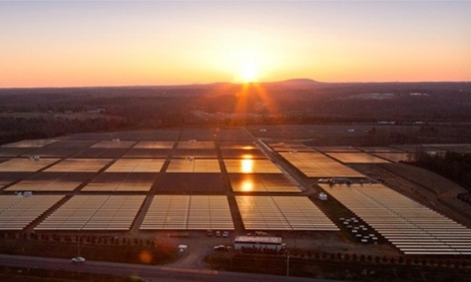 Французи хочуть побудувати гігантську сонячну електростанцію в Чорнобильській зоні