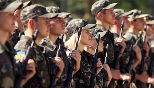 Українська армія цьогоріч поповнилася майже на 10 тисяч осіб - секретар РНБО