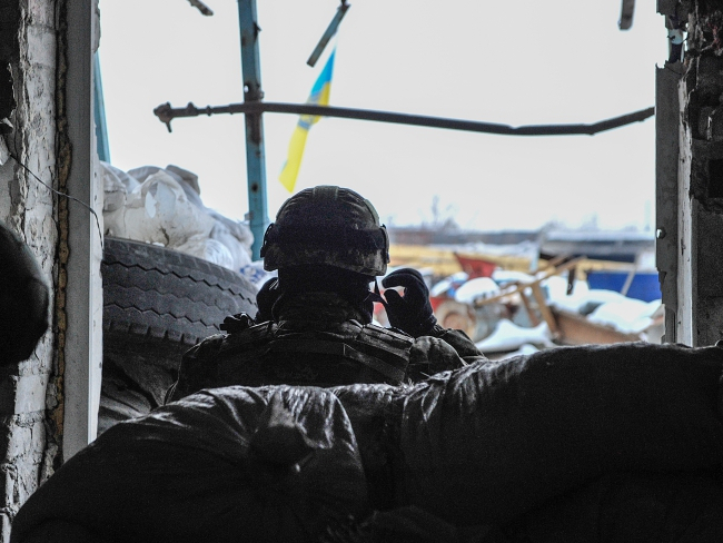 За минулу добу в зоні АТО терористи поранили 5 українських військових