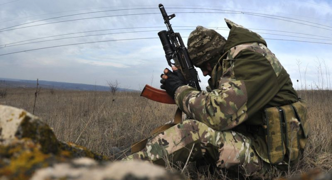 Від опівночі бойовики чотири рази обстріляли українські позиції, – штаб АТО