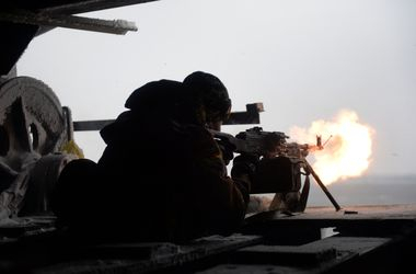 За последние сутки боевики 35 раз обстреляли позиции сил АТО