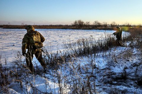 Доба в зоні АТО: троє українських військових дістали поранення