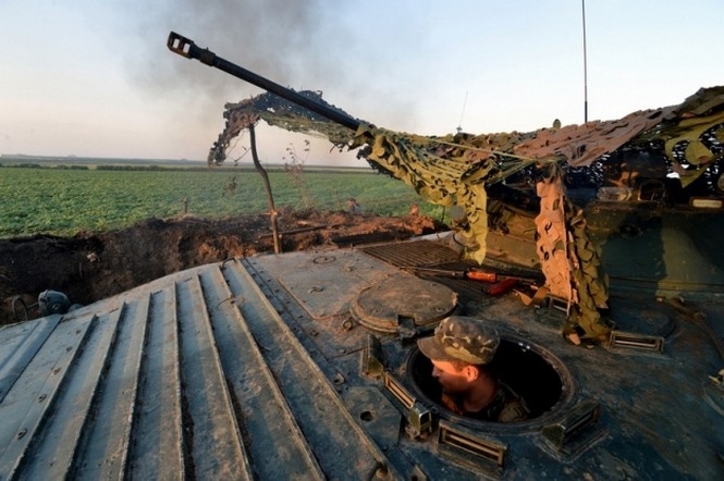 Этой ночью около Донецка происходили боевые действия с применением тяжелой артиллерии