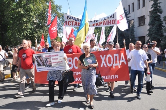 Захарченко не у відпустці і запрошує мітингувальників з Врадіївки на зустріч (фото)