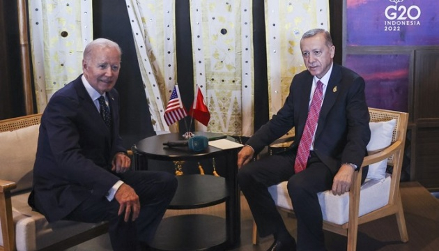 На саміті G20 зустрілися Байден та Ердоган