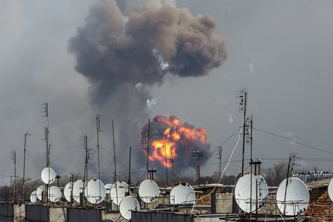 Пожар в Балаклее: до сих пор слышны одиночные взрывы