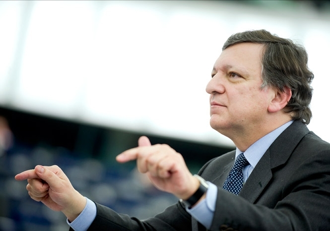 Баррозу хоче, щоб з липня українці змогли вільно їздити в ЄС