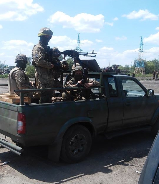 Западный Донбасс готовятся сдавать: батальоны из Красноармейска и Доброполье уже выведены, - журналист 