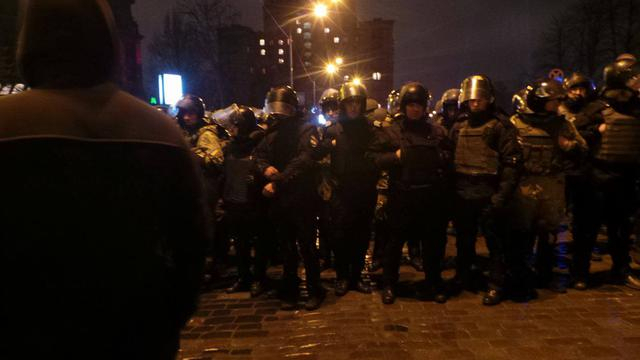 Учасники блокади намагаються поставити намети в центрі Києва, - онлайн-трансляція