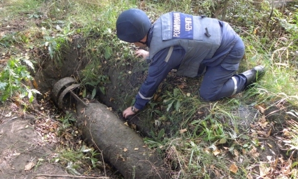 У Чернігові знайдена фугасна авіаційна бомба вагою 250 кг, - фото