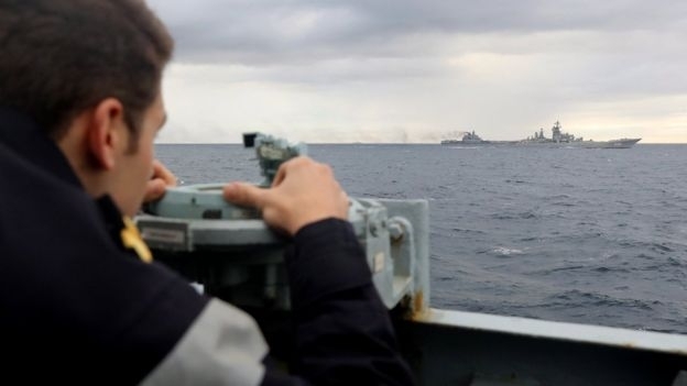 Британські військові кораблі стежитимуть за флотилією Росії, що прямує до Сирії