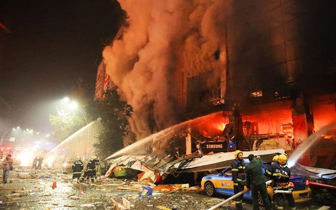 Количество погибших от взрыва в китайском Тяньцзине достигло уже более 160