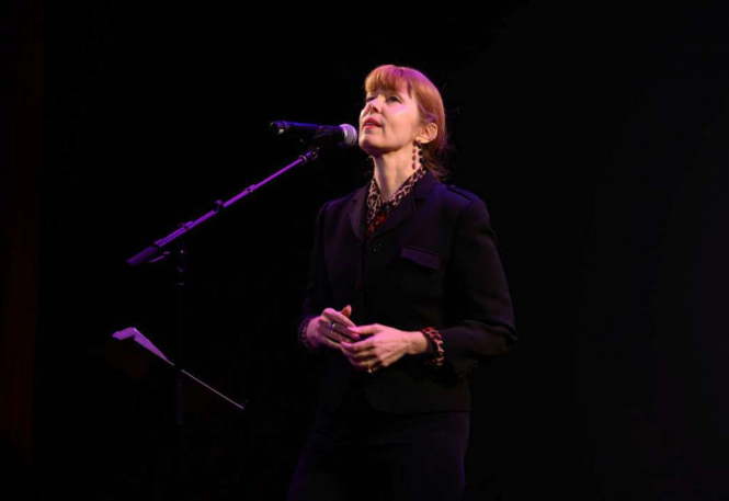 Співачка із США Сюзанн Вега випустила пісню про Маріуполь