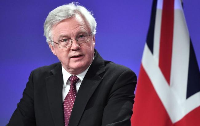Британский министр по вопросам Brexit подал в отставку