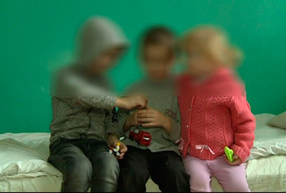 В Бердичеве мать заперла троих детей на два дня в неотапливаемом доме